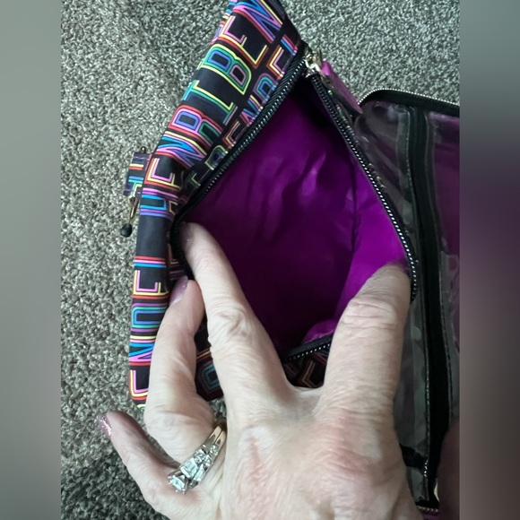 Henri Bendel By Steve Wilson Weekender Cosmetic Toiletries - Picture 4 of 16